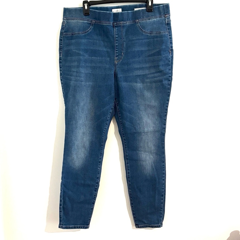 Wonderly Size 16R Dark Blue Pull On Skinny Jeans
